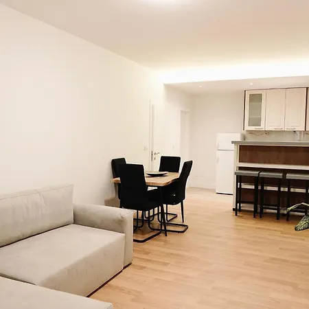 101 Διαμέρισμα *